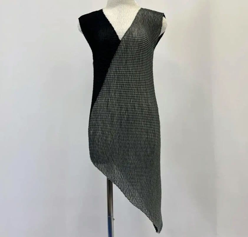 Issey Miyake No Sleeve