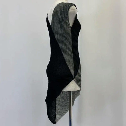Issey Miyake No Sleeve