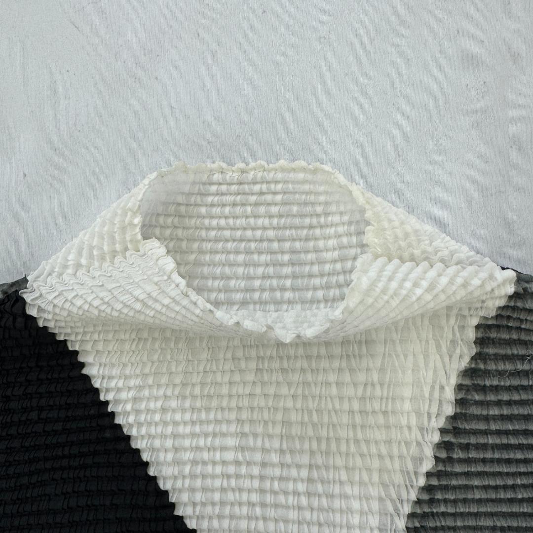 Issey Miyake No Sleeve