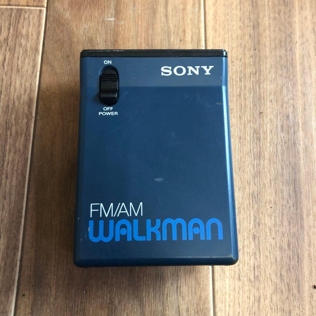 Sony Radio And Boombox Fm/Am Walkman Srf-33W