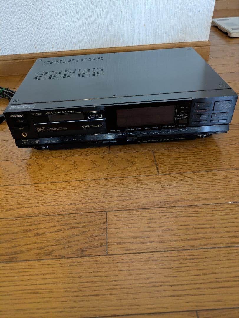 Victor Cd, Md Cassette Decks Xd-Z1100 Dat
