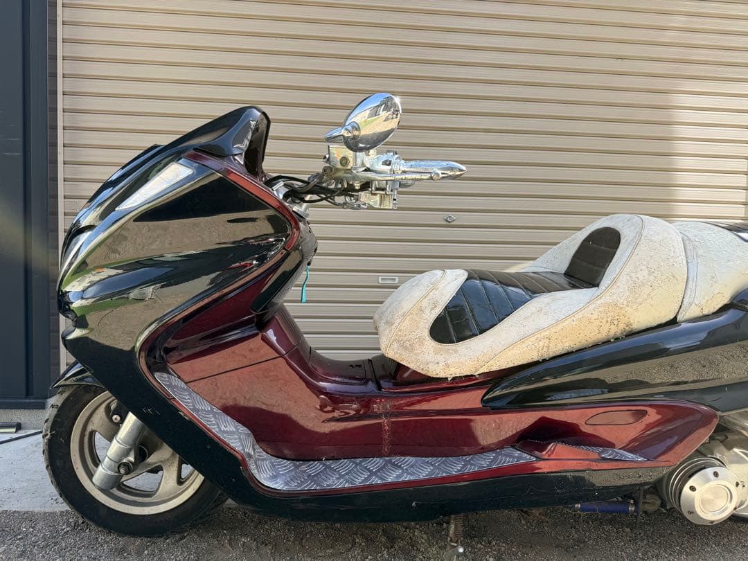 Majesty Motorcycle Body Sg03J