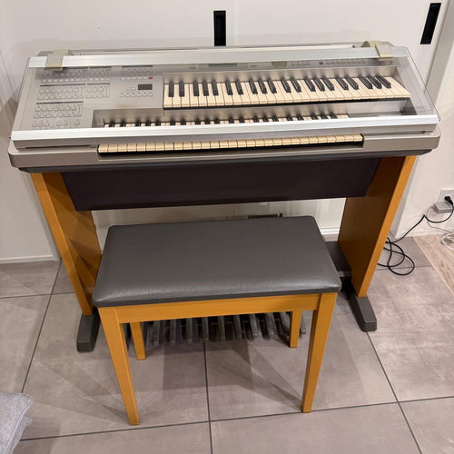 Yamaha Keyboards Digital Pianos Stagea Elb-01