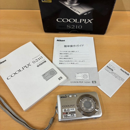 Nikon Compact Digital Camera (B) Coolpix S210 8.0 3 /9854
