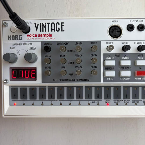 Korg Analog Synthesizer Volca Sample