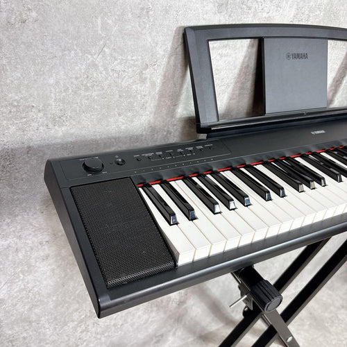 Yamaha Keyboards Digital Pianos Np-11