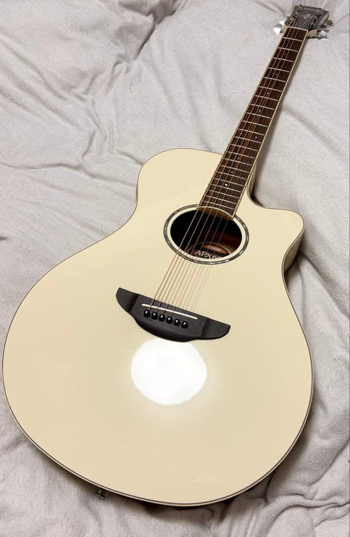 Yamaha Acoustic Guitars Apx600 Vw
