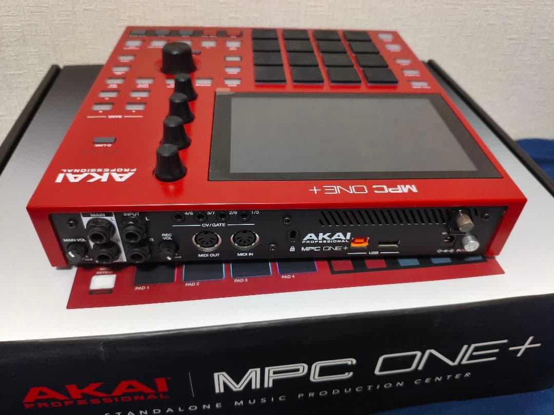 Akai Professional Samplers Mpc One+