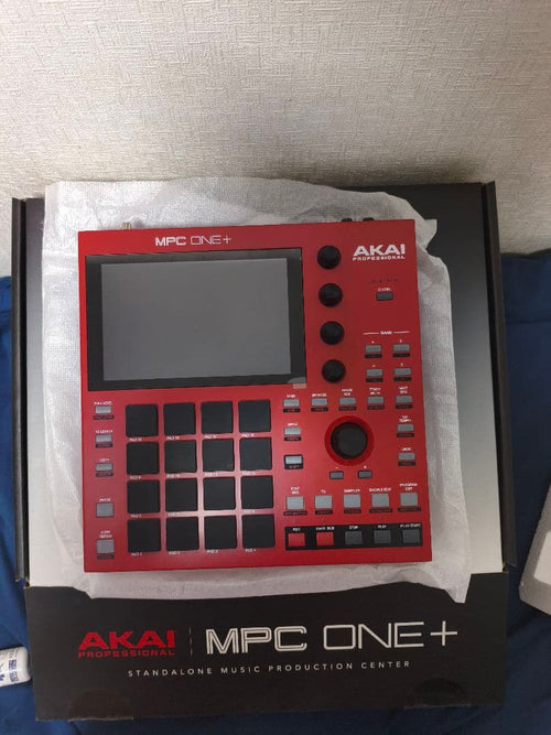 Akai Professional Samplers Mpc One+