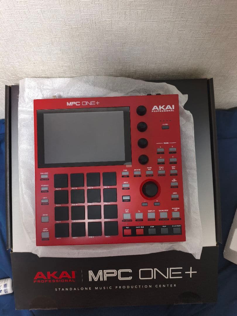 Akai Professional Samplers Mpc One+