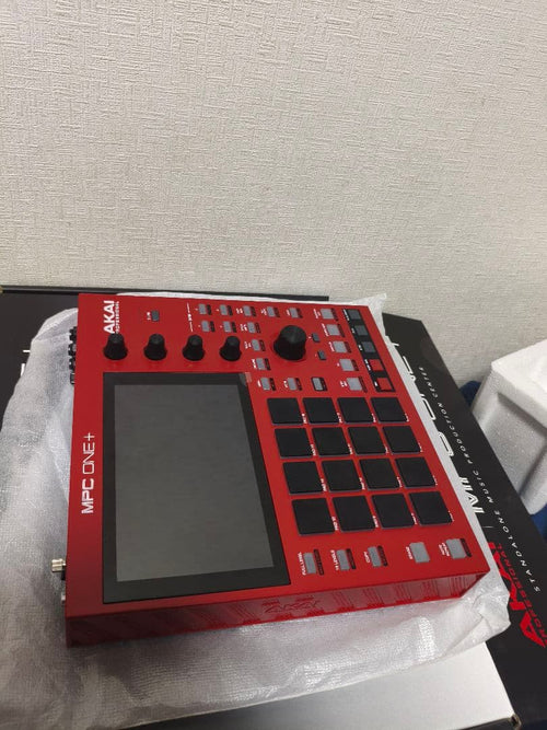 Akai Professional Samplers Mpc One+
