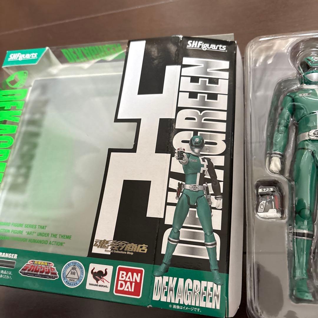 S.H.Figuarts Squadron Hero