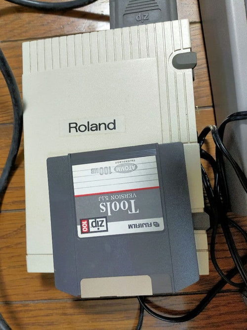 Roland Multitrack Recorders Mtr Vs-880 Zip