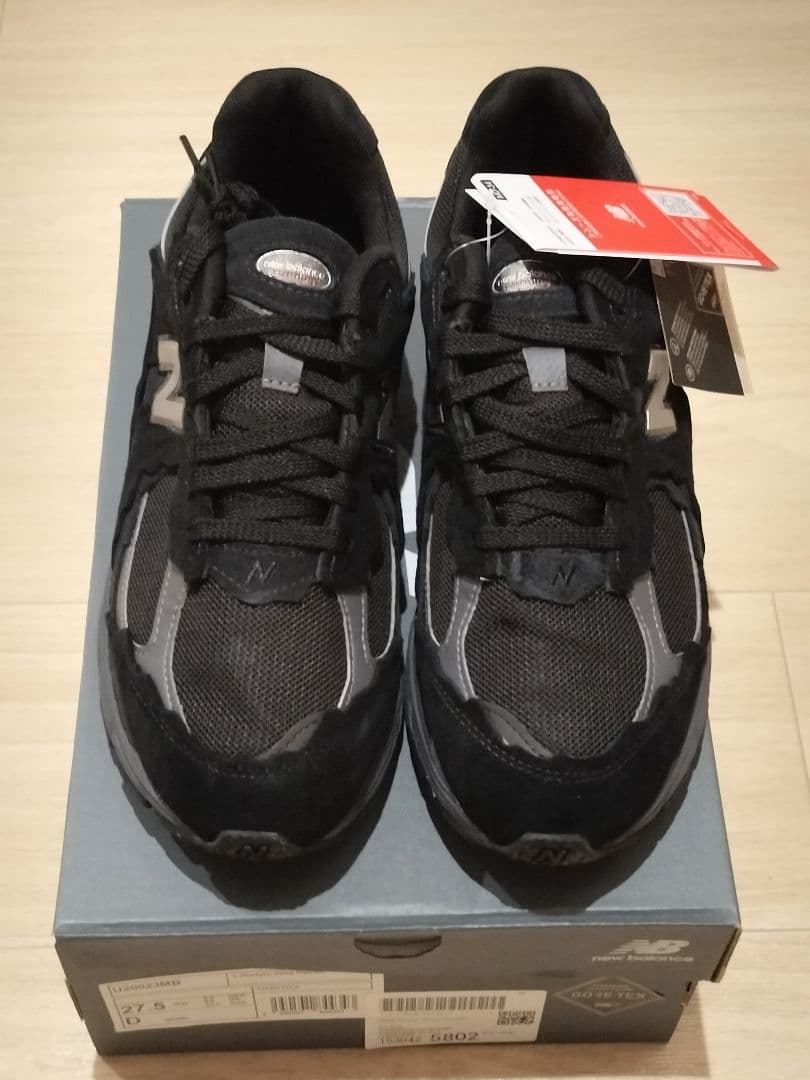 New Balance Sneakers 2002 Gore-Tex