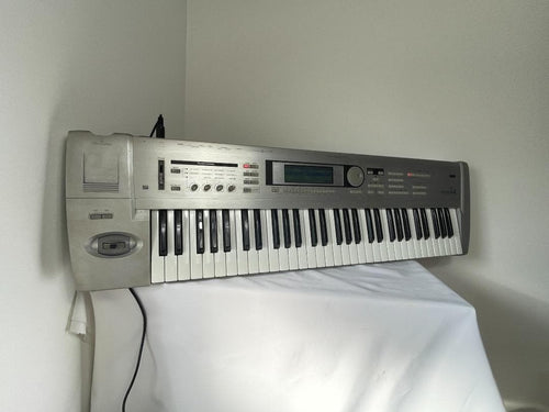 Others Korg Triton Le 61