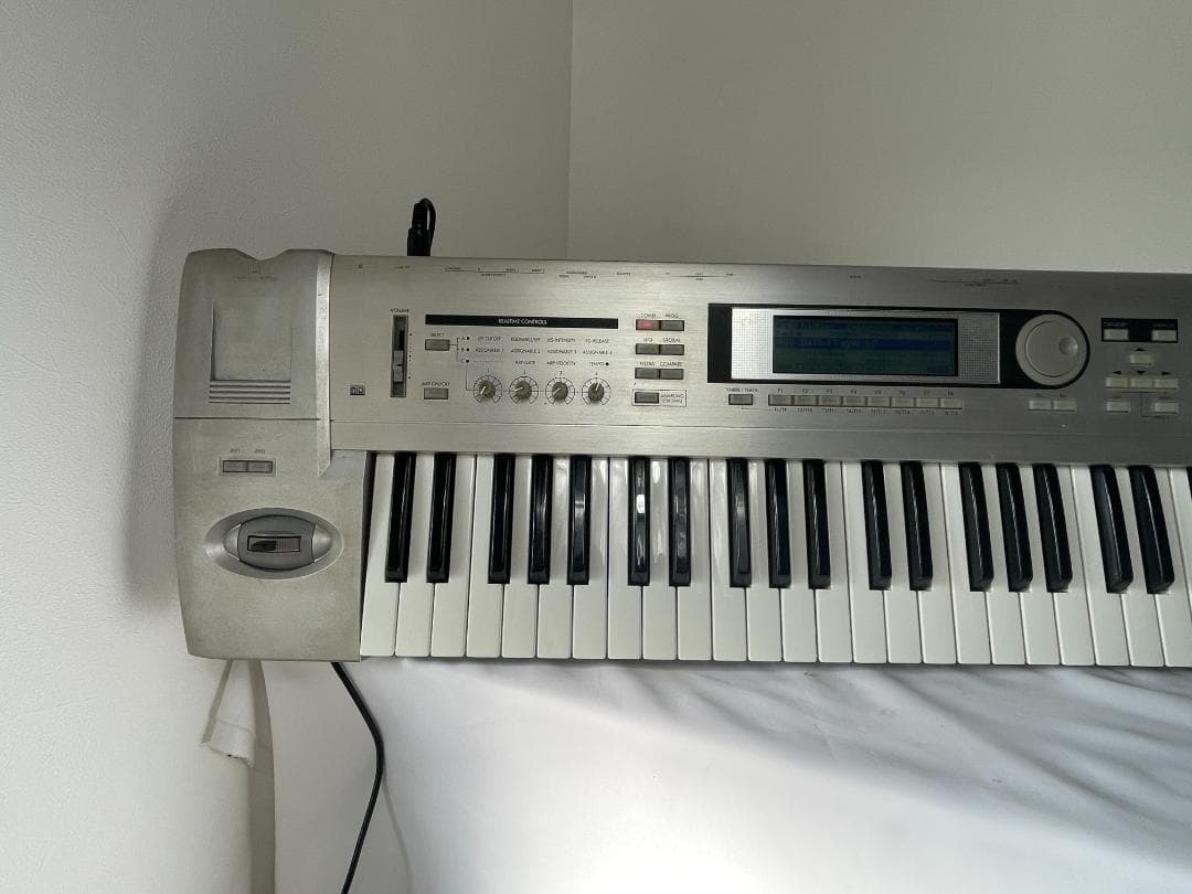 Others Korg Triton Le 61