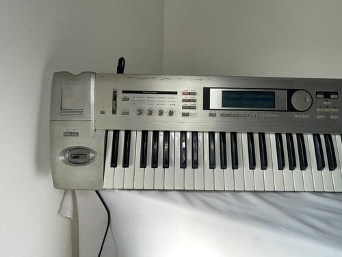 Others Korg Triton Le 61