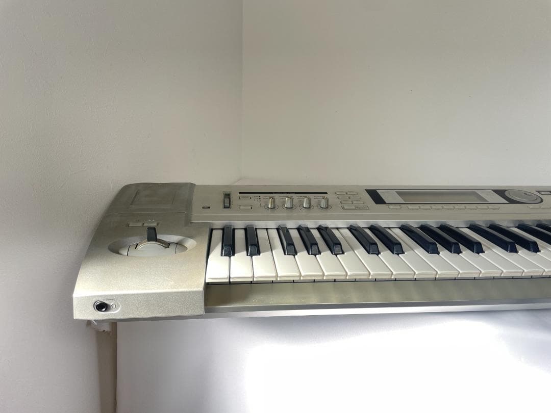 Others Korg Triton Le 61