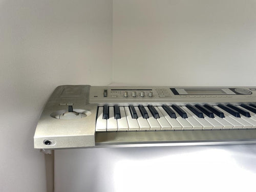 Others Korg Triton Le 61