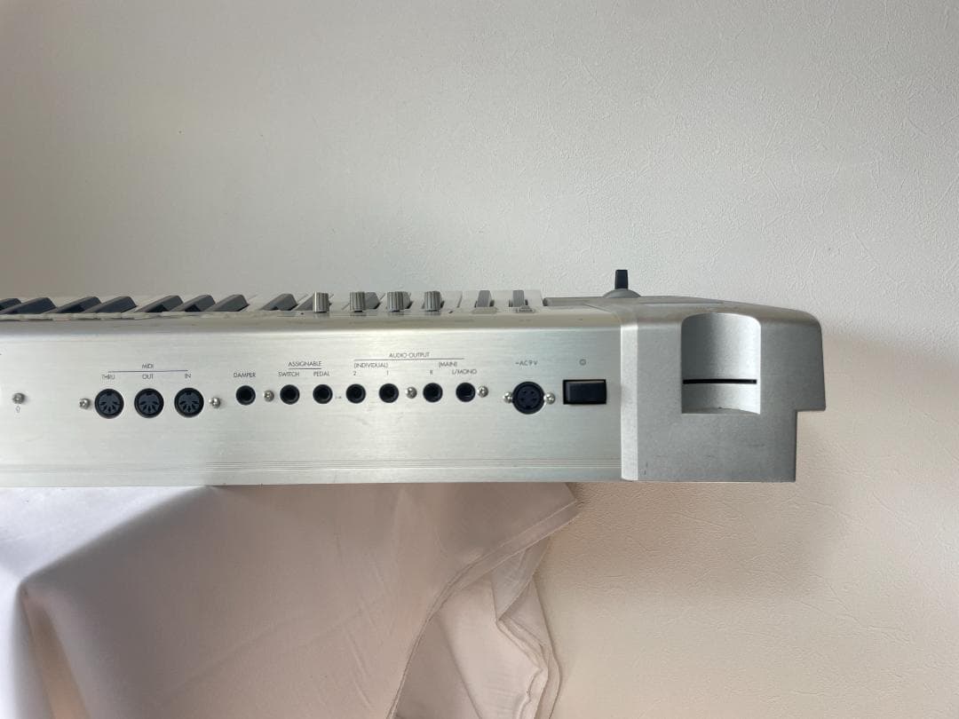 Others Korg Triton Le 61