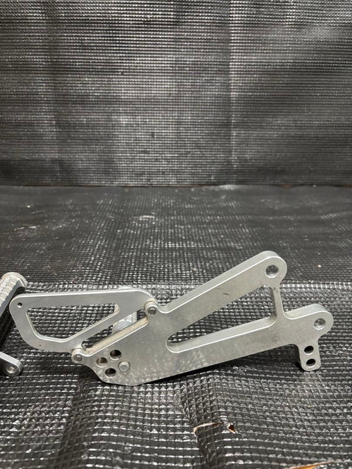 Steps Pedals Cbr600Rr Pc37 Tsr