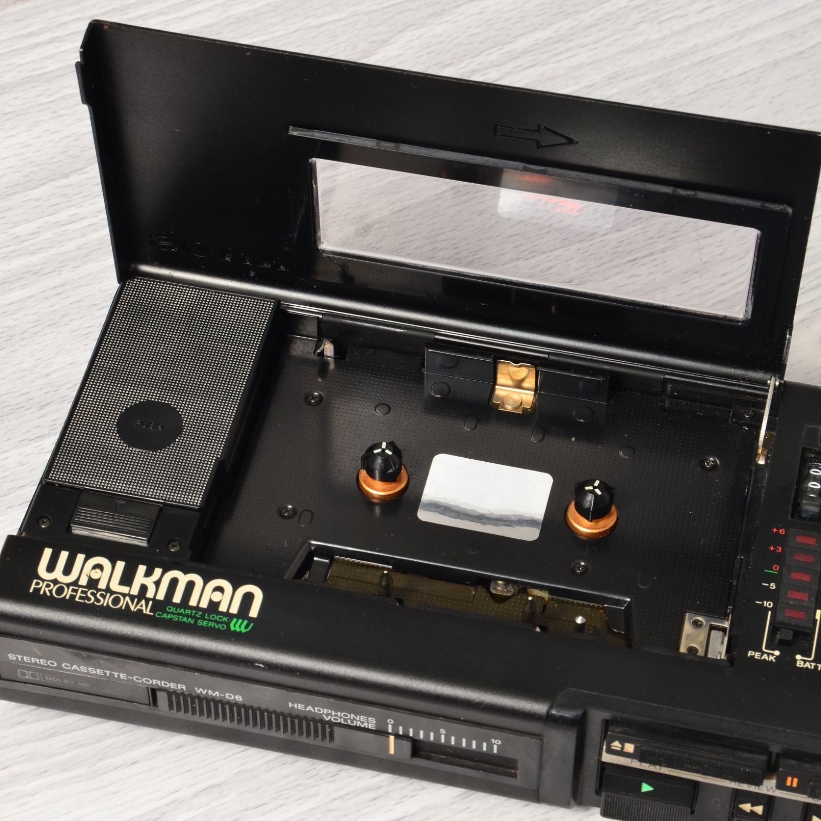 Sony Cassette Player Walkman Wm-D6 Tr37