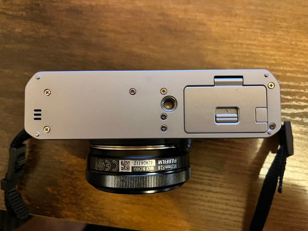 Fujifilm Mirrorless Interchangeable Lips X-E4 Xf27Mm F2.8