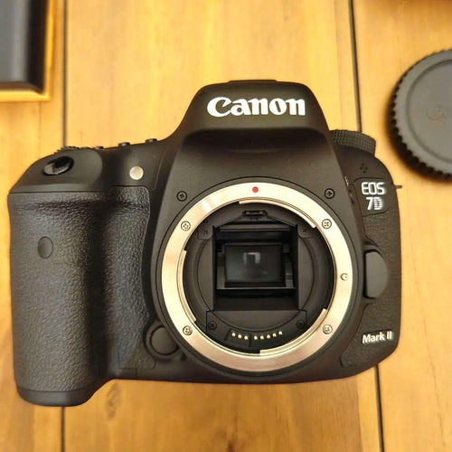 Canon Digital Slrs Eos 7D Mark Ii