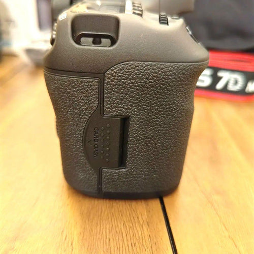 Canon Digital Slrs Eos 7D Mark Ii