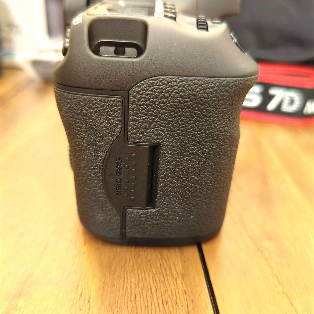Canon Digital Slrs Eos 7D Mark Ii