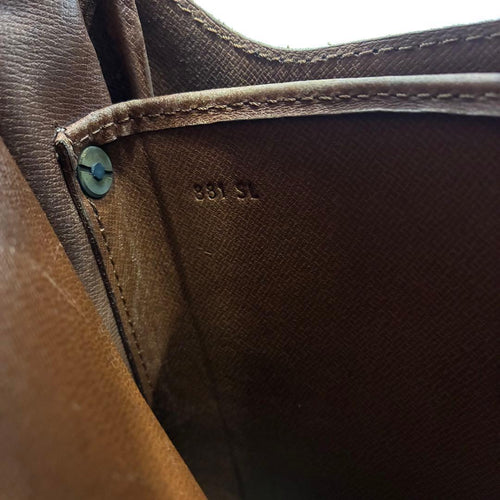 Louis Vuitton Shoulder Bags Gm