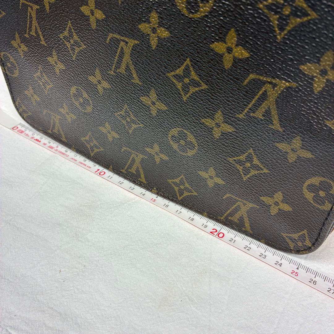 Louis Vuitton Shoulder Bags Gm