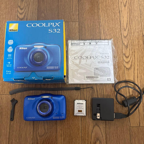 Nikon Compact Digital Camera Coolpix S32