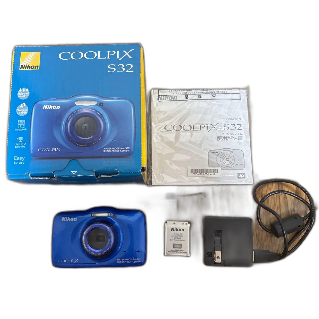 Nikon Compact Digital Camera Coolpix S32