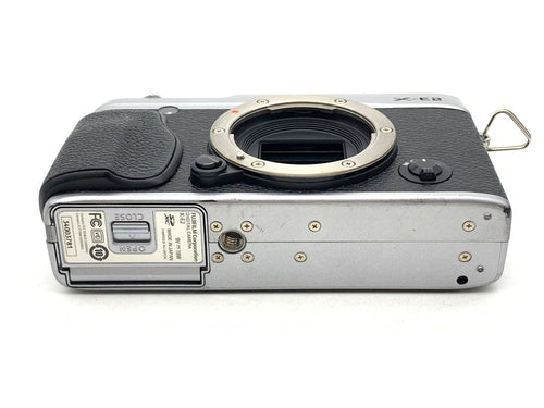 Mirrorless Interchangeable Lips X-E2