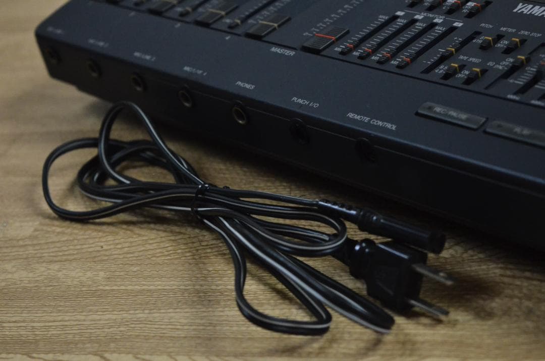 Yamaha Multi -Track Recorder Cmx100Iii