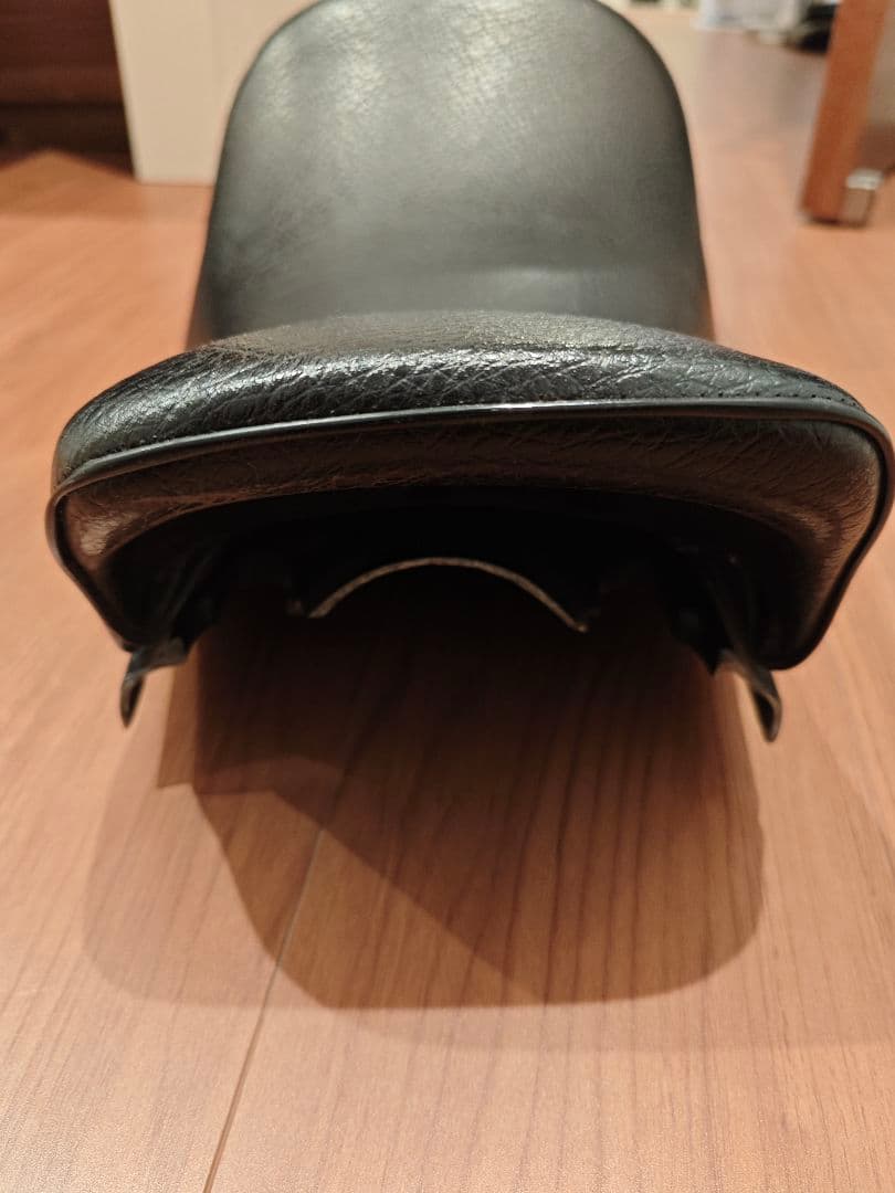 Seats Yamaha Sr400