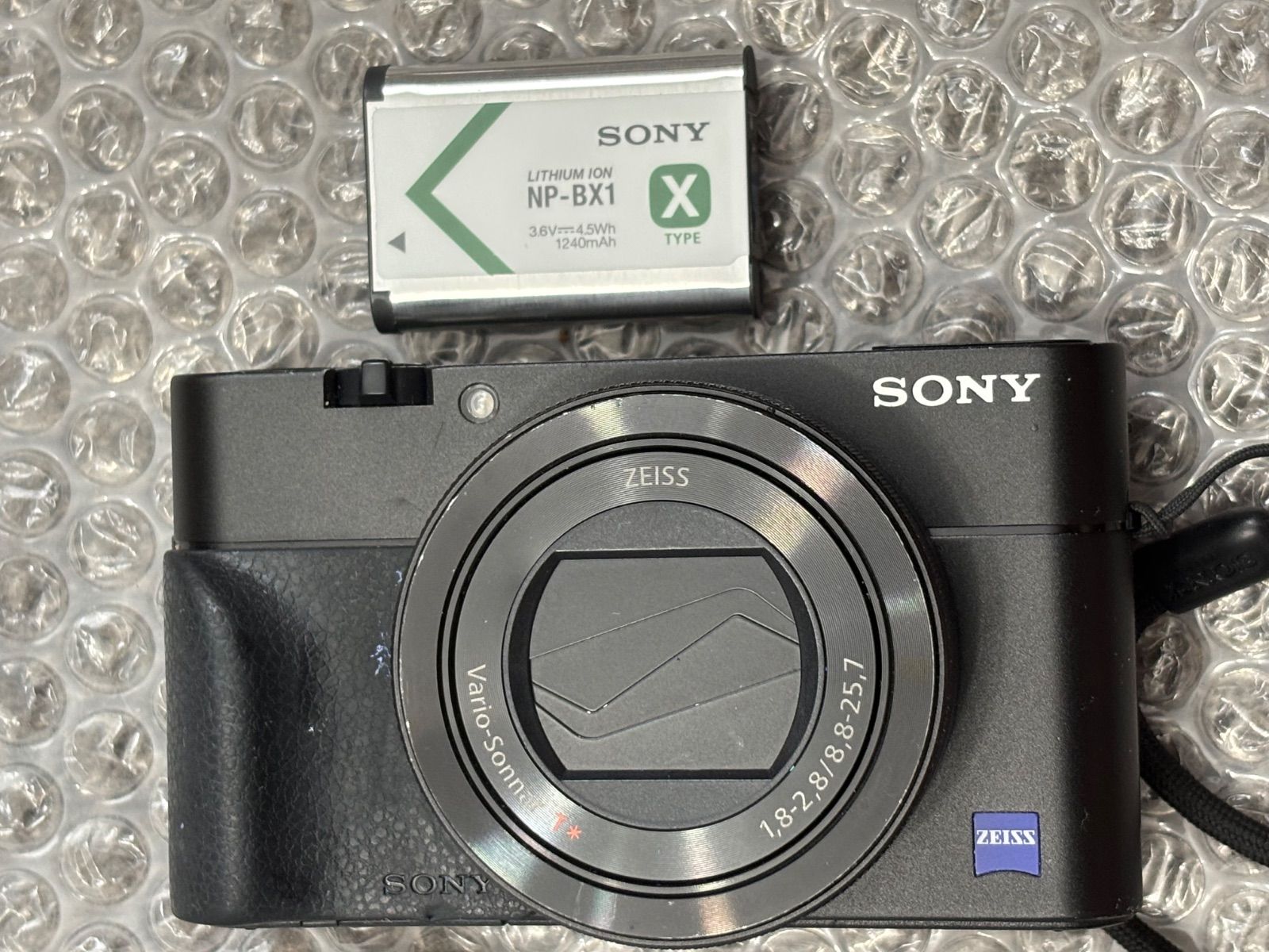 Compact Digital Camera Sony Rx100V (Dsc-Rx100M5A)