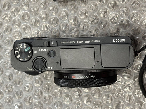 Compact Digital Camera Sony Rx100V (Dsc-Rx100M5A)