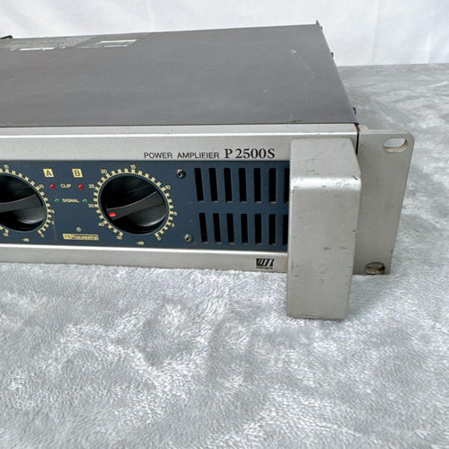 Yamaha Power Amplifiers B49 P2500S