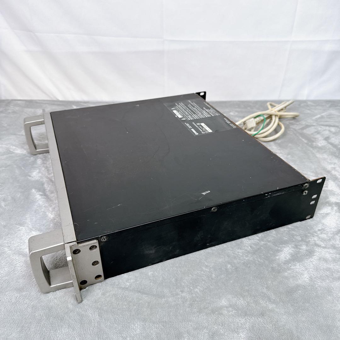 Yamaha Power Amplifiers B49 P2500S