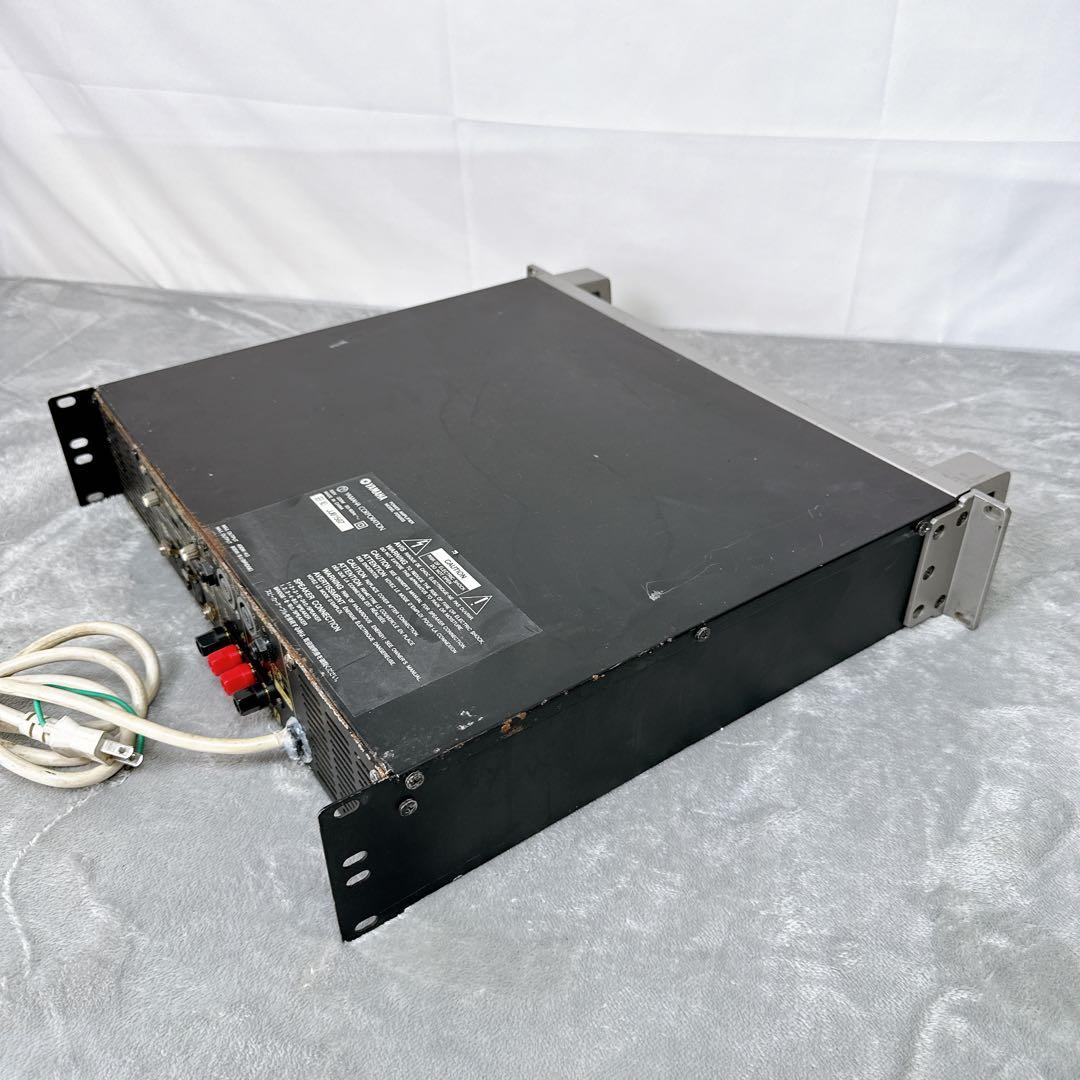 Yamaha Power Amplifiers B49 P2500S