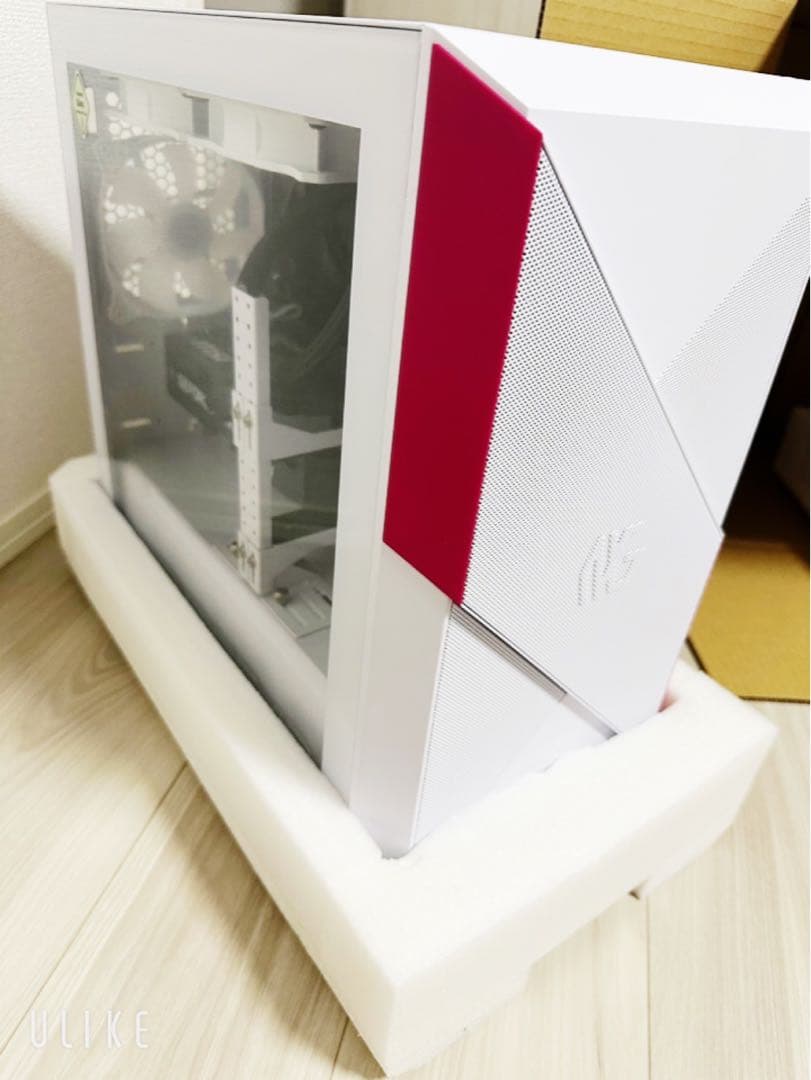 Gaming Desktops Rtx5070 Ryzen7 9700X 32Gb 1Tb
