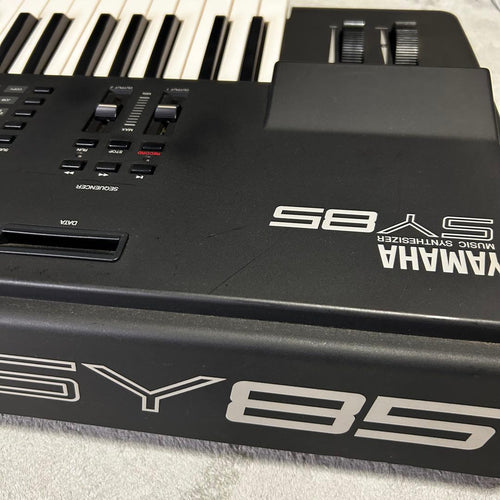 Yamaha Analog Synthesizers Sy85 61
