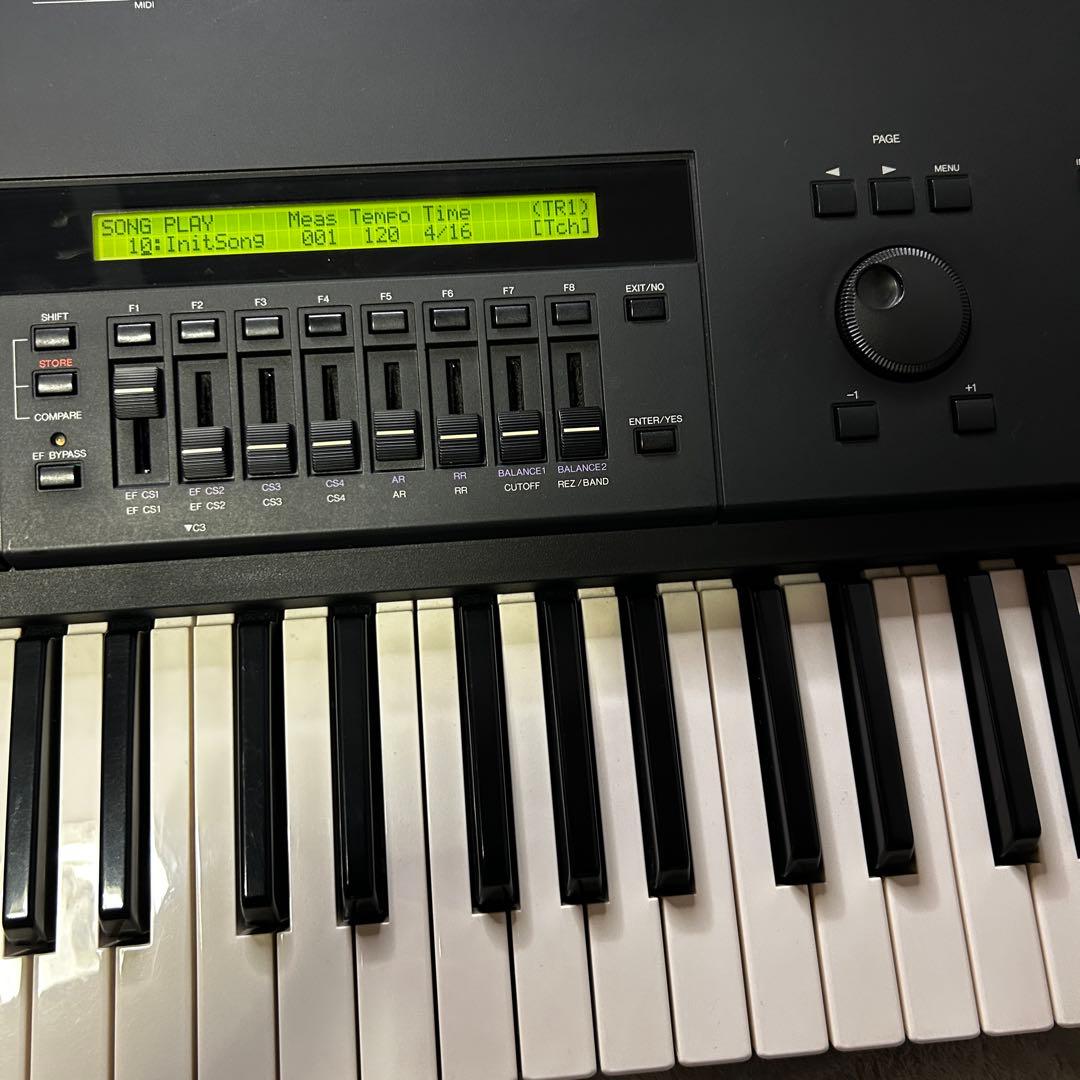 Yamaha Analog Synthesizers Sy85 61