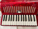 Yamaha Accordions S-32B