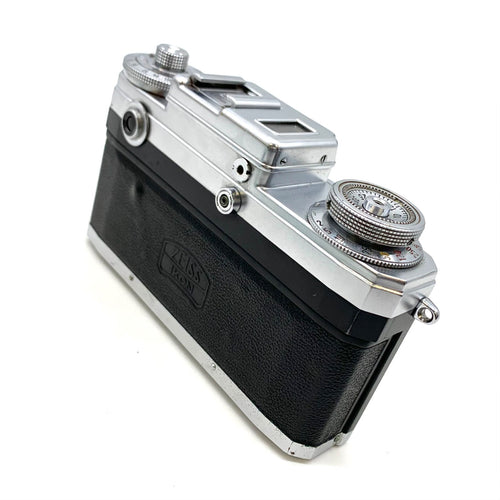 Contax Compact Camera (Film) T357 Sonnar 1:1.5 F=50Mm