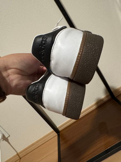 Adidas Sneakers