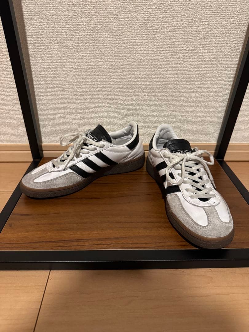 Adidas Sneakers