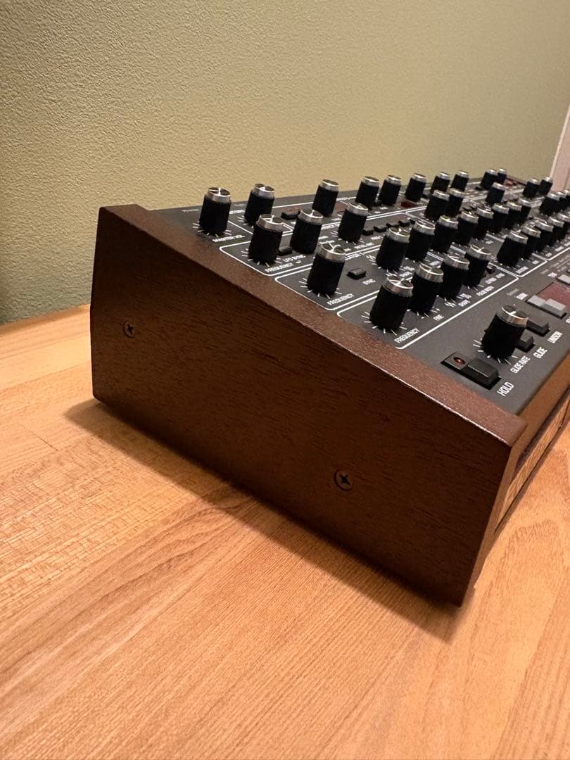 Analog Synthesizer Sequential Prophet-6 Module